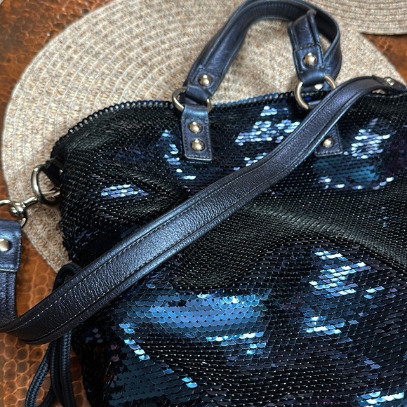 Coach poppy navy blue sequins limited edition - Picture 7 of 11